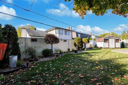 Cour - 8400 Boul. Pelletier, Brossard, QC - Outdoor