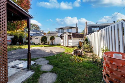 Cour - 8400 Boul. Pelletier, Brossard, QC - Outdoor