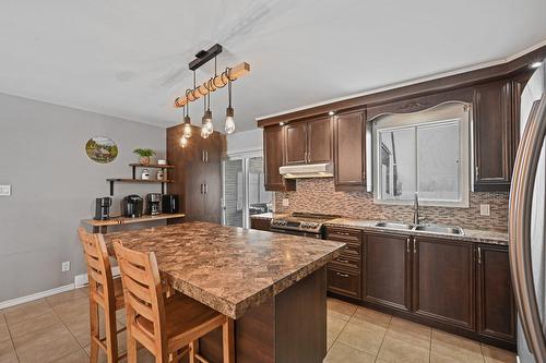 Cuisine - 33 Rue De Vimy, Saint-Jean-Sur-Richelieu, QC - Indoor Photo Showing Kitchen With Double Sink