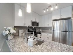 #101 3670 139 AV NW  Edmonton, AB T5Y 3N5