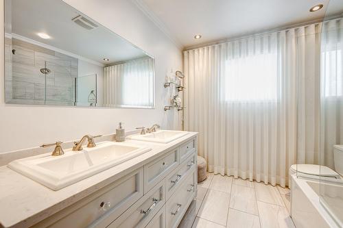Salle de bains - 87 Rue De Caplan, Blainville, QC - Indoor Photo Showing Bathroom