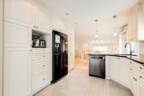 Cuisine - 87 Rue De Caplan, Blainville, QC - Indoor Photo Showing Kitchen With Upgraded Kitchen