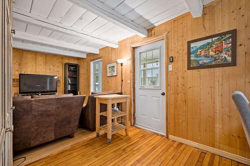 Salon - 101 Ch. Alary, Amherst, QC - Indoor Photo Showing Other Room