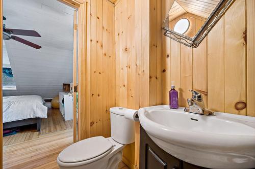 Chambre à coucher principale - 101 Ch. Alary, Amherst, QC - Indoor Photo Showing Bathroom