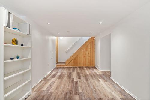 Salle de jeux - 316 London Drive, Beaconsfield, QC - Indoor Photo Showing Other Room