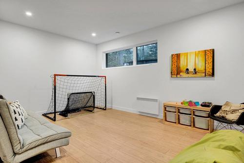 Salle familiale - 1770Z  - 1772Z Rue Du Manège, Sainte-Adèle, QC - Indoor