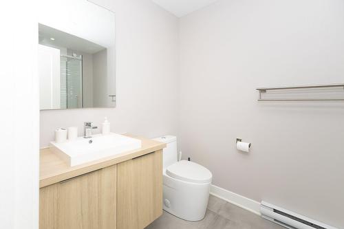 Salle d'eau - 744 Rue Paul-Doyon, Boucherville, QC - Indoor Photo Showing Bathroom