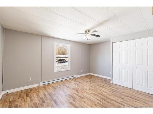 6 Roy St, Lincoln, NB 