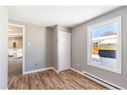 6 Roy St, Lincoln, NB 