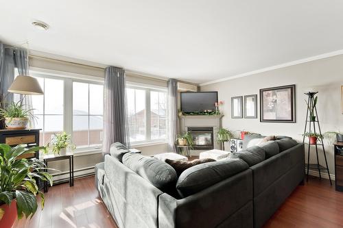 Salon - 3002 Rue Du Sauvignon, Sherbrooke (Les Nations), QC - Indoor Photo Showing Living Room With Fireplace