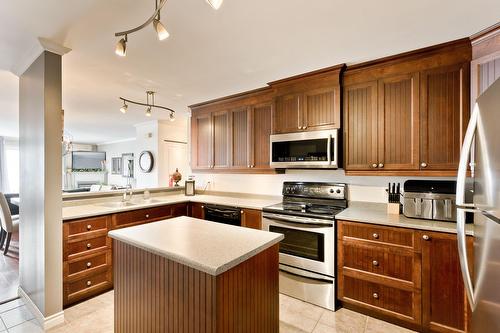 Cuisine - 3002 Rue Du Sauvignon, Sherbrooke (Les Nations), QC - Indoor Photo Showing Kitchen With Double Sink