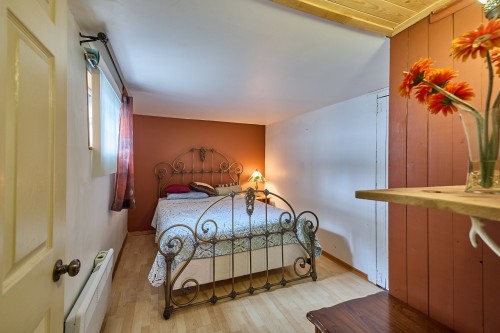 Chambre à coucher - 52 Ch. Charbonneau, Saint-Donat, QC - Indoor Photo Showing Other Room