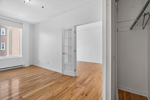 Chambre à coucher - 201-3775 Rue Ontario E., Montréal (Mercier/Hochelaga-Maisonneuve), QC - Indoor Photo Showing Other Room