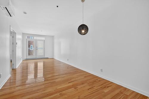Vue d'ensemble - 201-3775 Rue Ontario E., Montréal (Mercier/Hochelaga-Maisonneuve), QC - Indoor Photo Showing Other Room