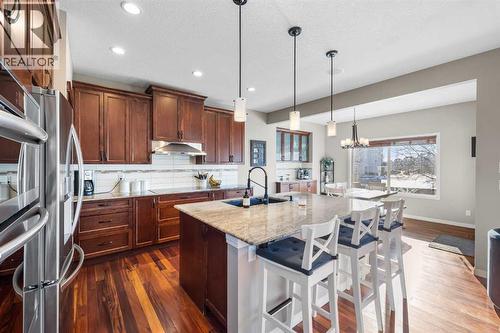 190 Sage Bank Grove Nw, Calgary, AB - Indoor Photo Showing Kitchen With Stainless Steel Kitchen With Upgraded Kitchen