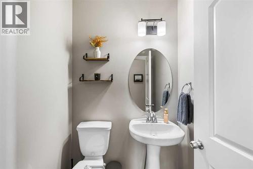190 Sage Bank Grove Nw, Calgary, AB - Indoor Photo Showing Bathroom