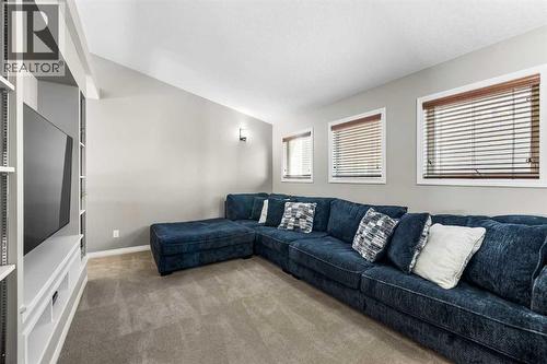 190 Sage Bank Grove Nw, Calgary, AB - Indoor Photo Showing Living Room