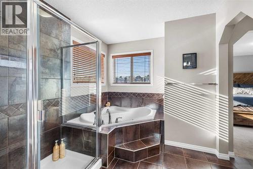 190 Sage Bank Grove Nw, Calgary, AB - Indoor Photo Showing Bathroom