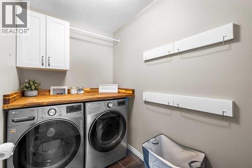 190 Sage Bank Grove Nw, Calgary, AB - Indoor Photo Showing Laundry Room