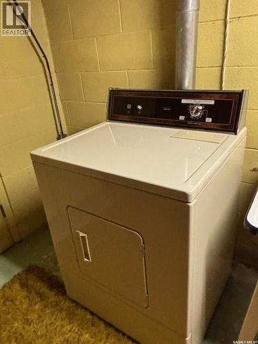 706 Balmoral Street, Saskatoon, SK - Indoor Photo Showing Laundry Room