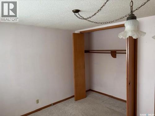 706 Balmoral Street, Saskatoon, SK - Indoor Photo Showing Other Room