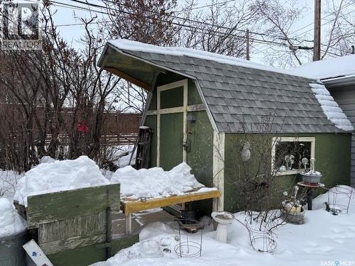 706 Balmoral Street, Saskatoon, SK - Outdoor