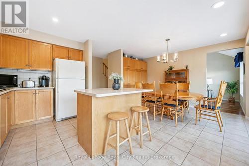 347 Starwood Drive, Guelph (Grange Road), ON - Indoor Photo Showing Kitchen
