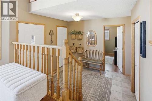 940 Citadel Drive Nw, Calgary, AB - Indoor Photo Showing Other Room