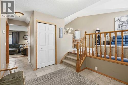 940 Citadel Drive Nw, Calgary, AB - Indoor Photo Showing Other Room