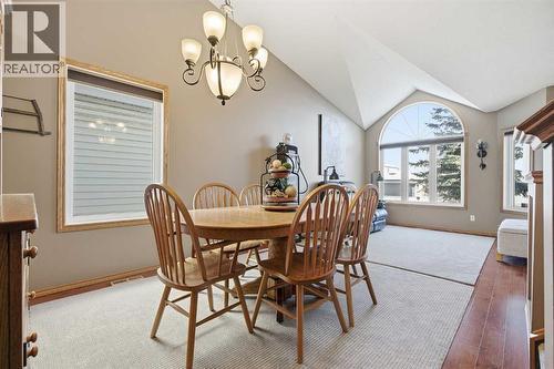 940 Citadel Drive Nw, Calgary, AB - Indoor Photo Showing Dining Room