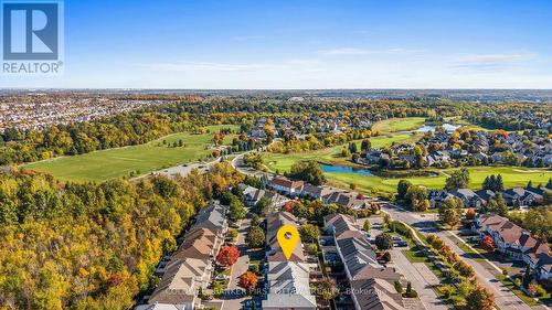 Minutes from Stonebridge Golf Club! - 20 Fieldberry Private, Ottawa, ON - Outdoor With View