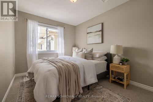 206 Oak Leaf Private, Ottawa, ON - Indoor Photo Showing Bedroom