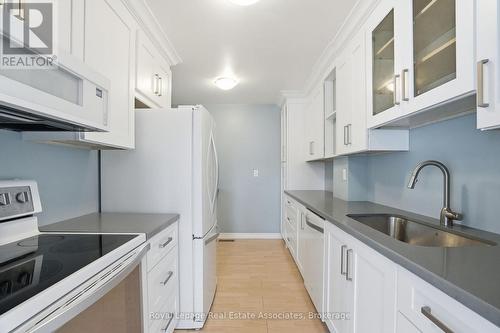 66A - 1460 Garth Street, Hamilton, ON - Indoor Photo Showing Kitchen