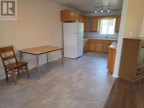 New Kitchen flooring - 28 Wilson Crescent, Southgate, ON - Indoor Photo Showing Kitchen