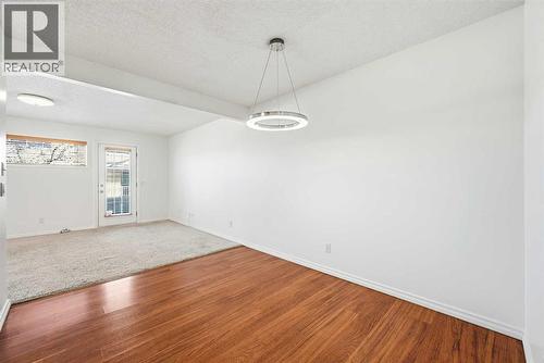 132 Royal Birch Mount Nw, Calgary, AB - Indoor Photo Showing Other Room