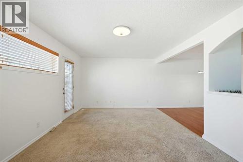 132 Royal Birch Mount Nw, Calgary, AB - Indoor Photo Showing Other Room