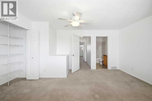 132 Royal Birch Mount Nw, Calgary, AB - Indoor Photo Showing Other Room