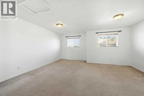 132 Royal Birch Mount Nw, Calgary, AB - Indoor Photo Showing Other Room