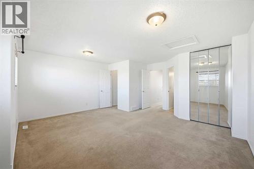 132 Royal Birch Mount Nw, Calgary, AB - Indoor Photo Showing Other Room