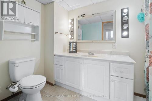 10 Manitou Street, North Bay (Ferris), ON - Indoor Photo Showing Bathroom