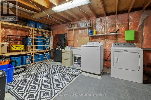 10 Manitou Street, North Bay (Ferris), ON - Indoor Photo Showing Laundry Room
