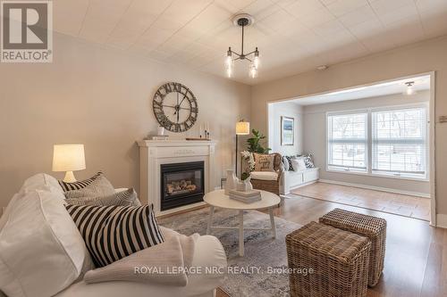 23 Trapnell Street, St. Catharines (E. Chester), ON - Indoor Photo Showing Living Room With Fireplace