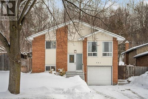581 GRANDVIEW STREET S  Oshawa (Donevan), ON L1H 7T5