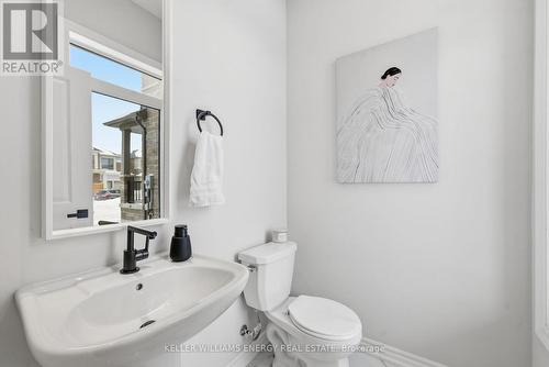 44 Priory Drive, Whitby, ON - Indoor Photo Showing Bathroom