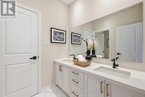 44 Priory Drive, Whitby, ON - Indoor