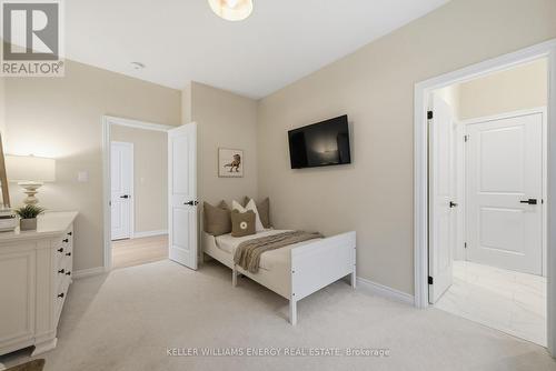 44 Priory Drive, Whitby, ON - Indoor Photo Showing Bedroom