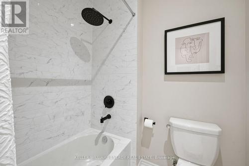 44 Priory Drive, Whitby, ON - Indoor Photo Showing Bathroom