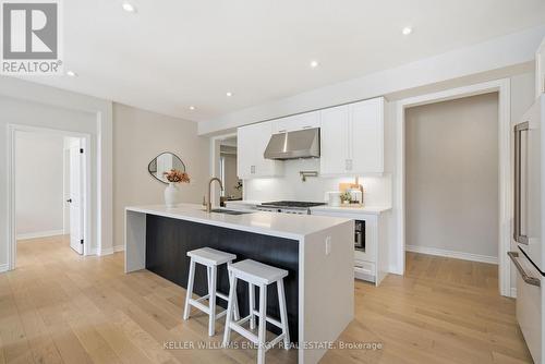 44 Priory Drive, Whitby, ON - Indoor Photo Showing Kitchen With Upgraded Kitchen