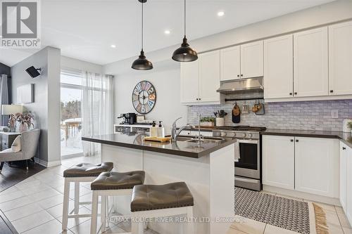 42 Doctor Archer Drive, Scugog (Port Perry), ON - Indoor Photo Showing Kitchen With Upgraded Kitchen