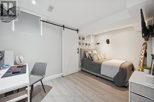 42 Doctor Archer Drive, Scugog (Port Perry), ON - Indoor